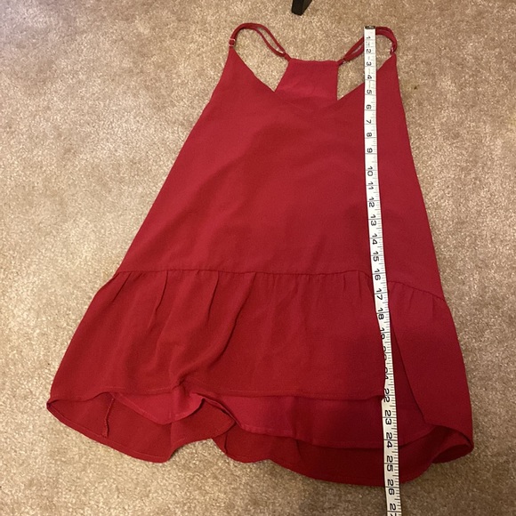 Burgundy Razorback Adjustable Loose Fitting Top - Picture 5 of 6